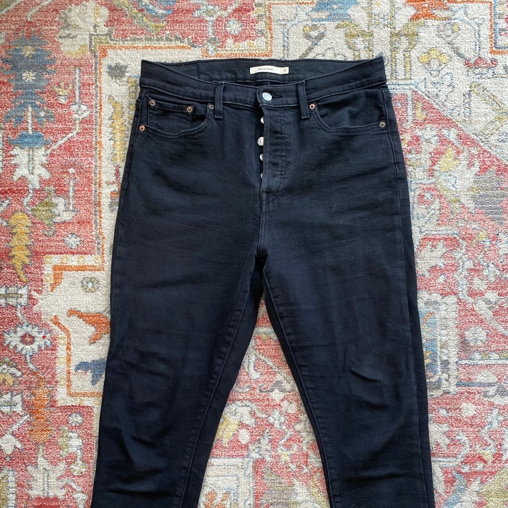 Levi’s Wedgie Skinny black jeans size 31